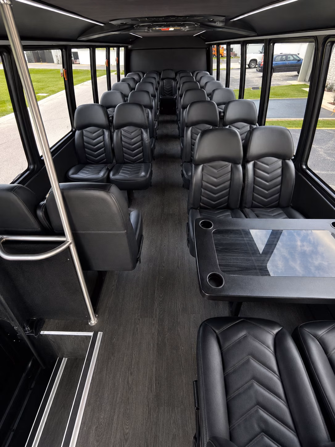 wilmington hospital and campus shuttle bus rentals